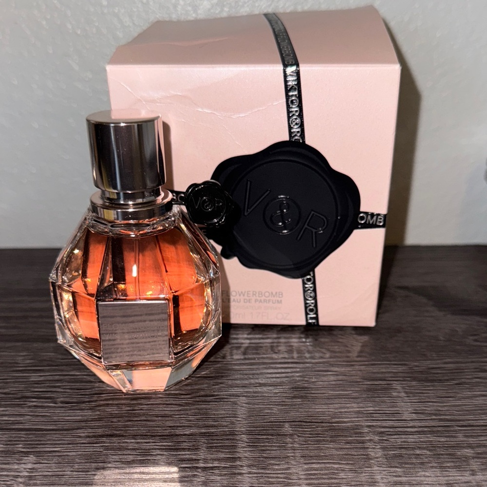 Viktor & Rolf Flowerbomb Eau de Parfum